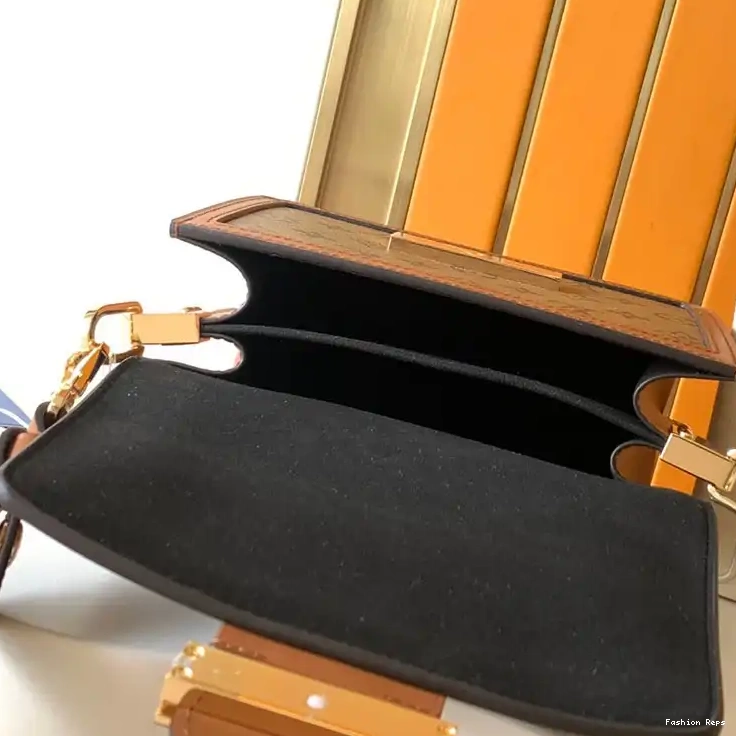 Fashion Reps LV 2409YA0057 Bags 0514